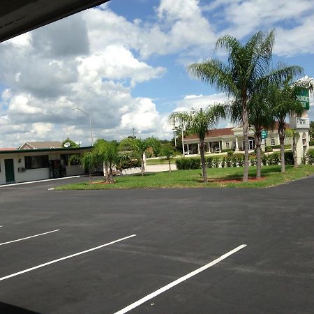 Economy Inn Okeechobee Zewnętrze zdjęcie