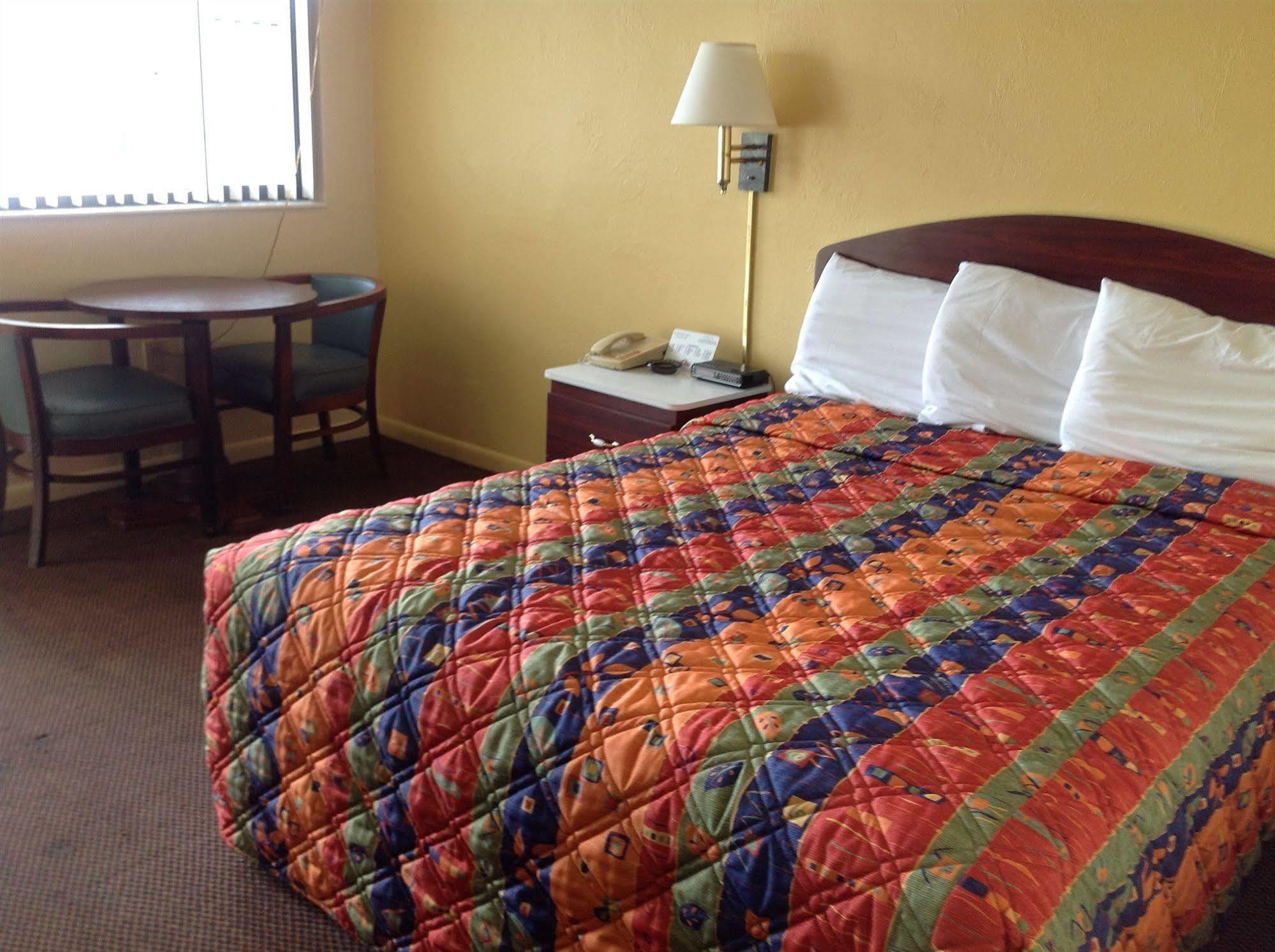 Economy Inn Okeechobee Zewnętrze zdjęcie
