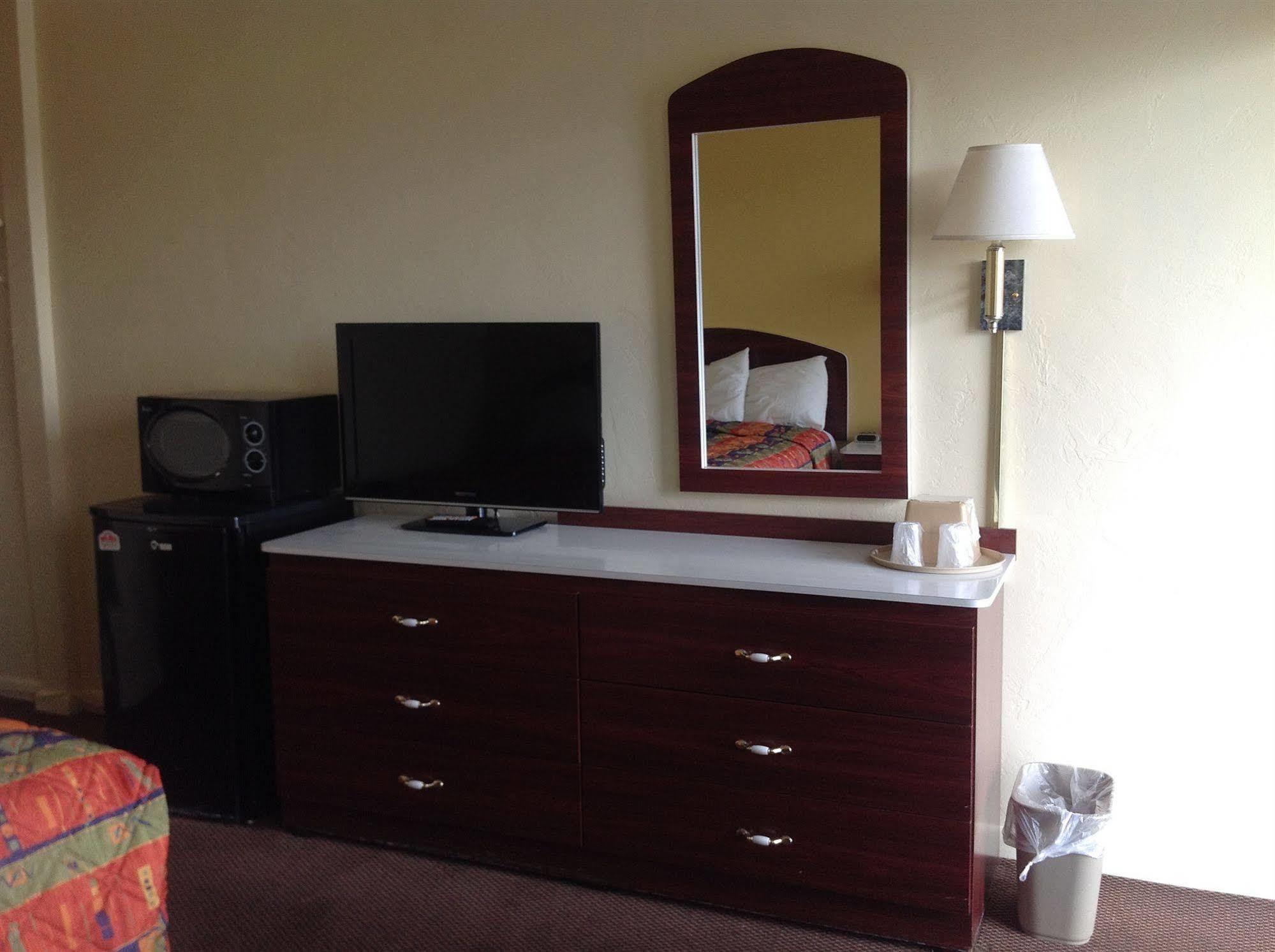 Economy Inn Okeechobee Zewnętrze zdjęcie